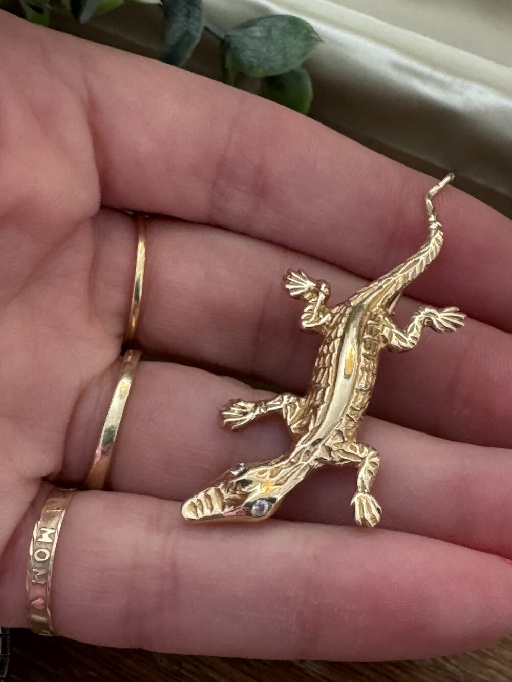 Amazing Vintage 14k Yellow Gold Lizard Brooch With Genuine Diamond Eyes